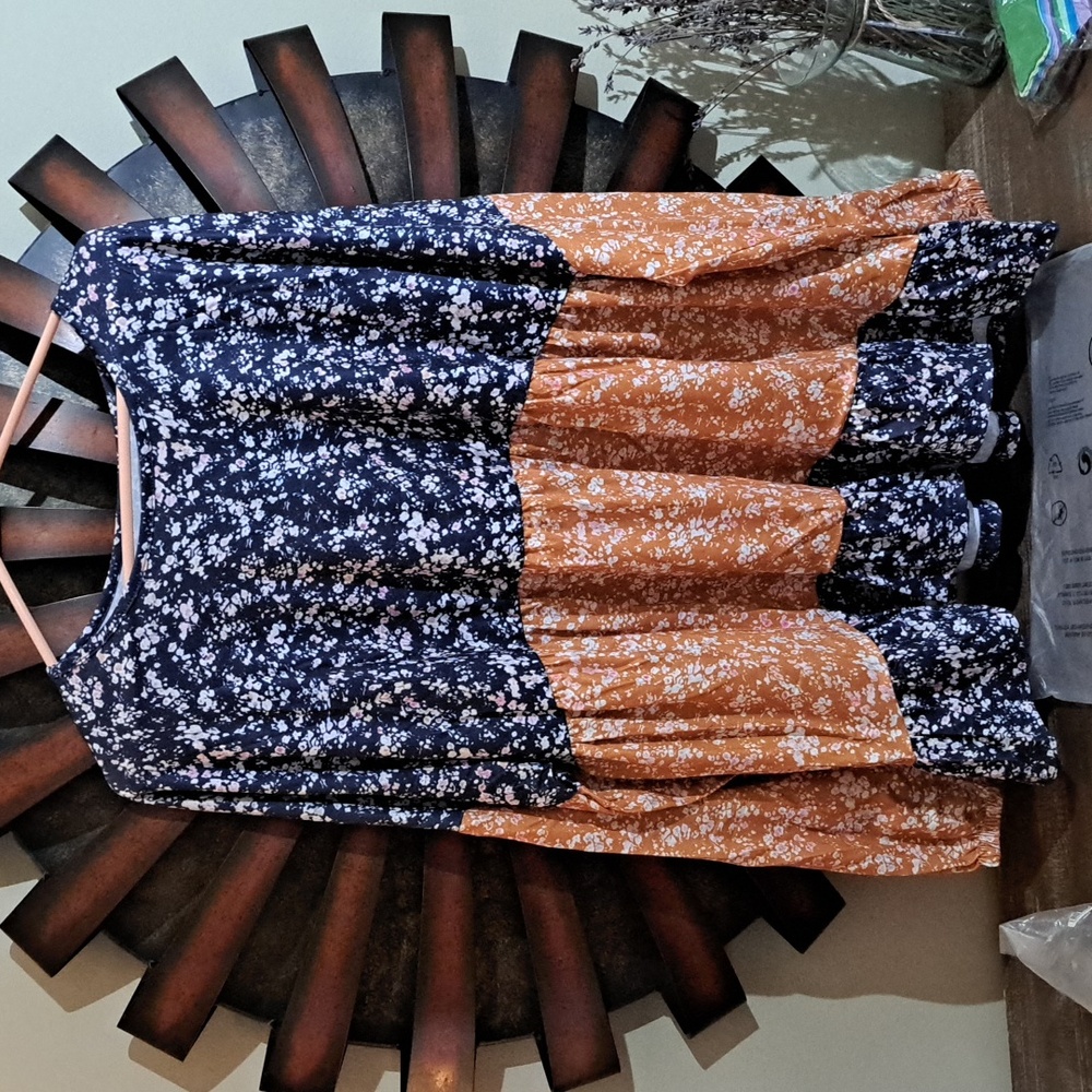 ❤️New Floral Patchwork Blouse - Navy, Pink, and Orange - Picture 14 of 16